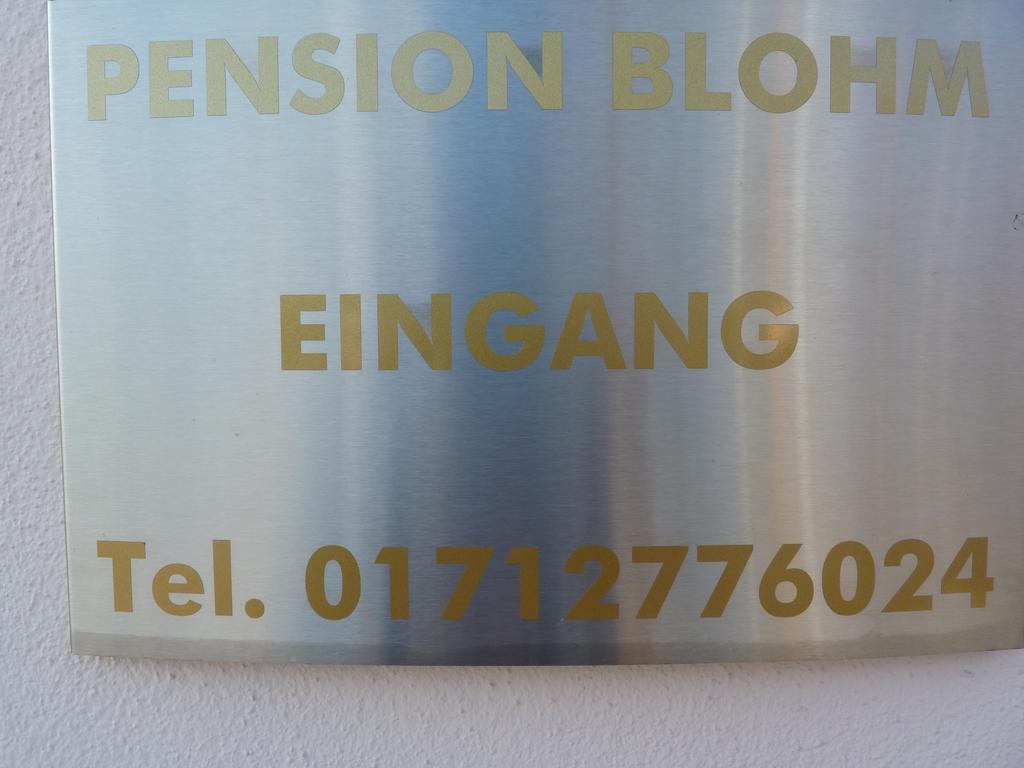 Cafe Und Pension Blohm جرايفسفالد المظهر الخارجي الصورة